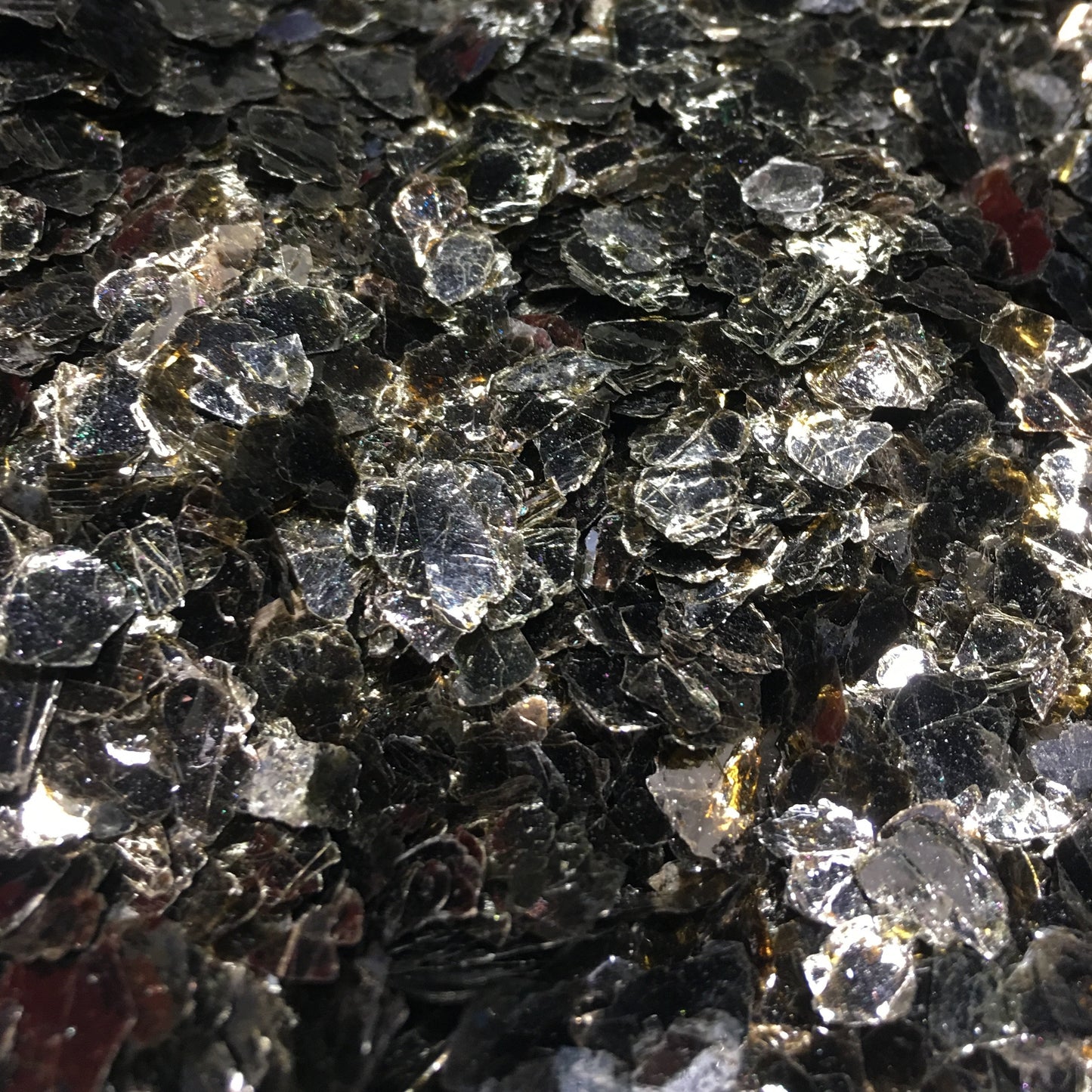 Black (Large) Mica Flakes